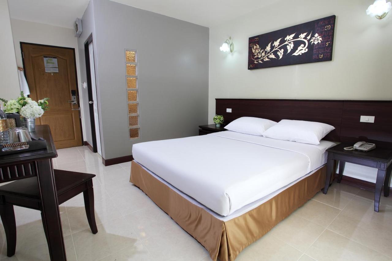 nhà trọ Rambuttri Village Plaza Bangkok