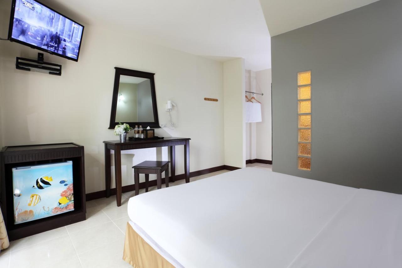 Rambuttri Village Plaza nhà trọ 3*