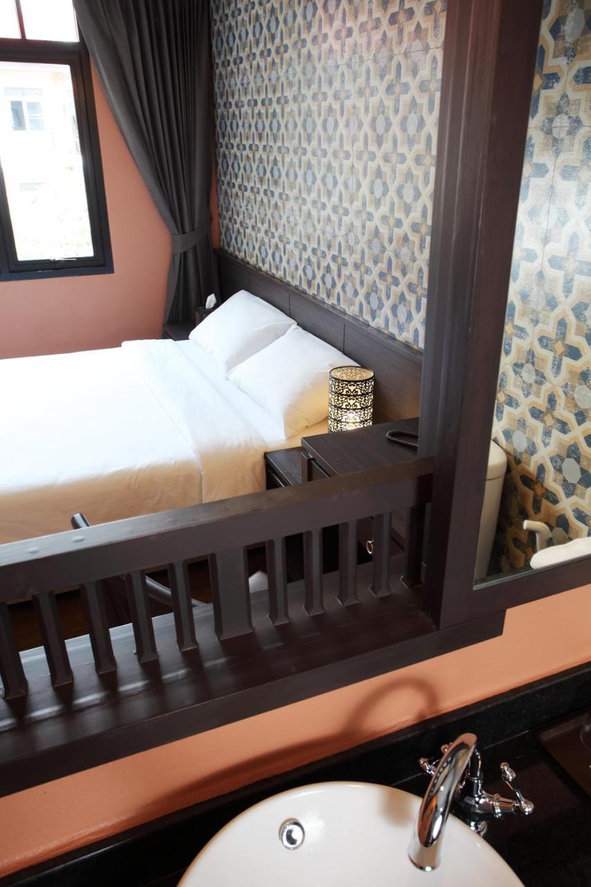 nhà trọ Rambuttri Village Plaza 3*