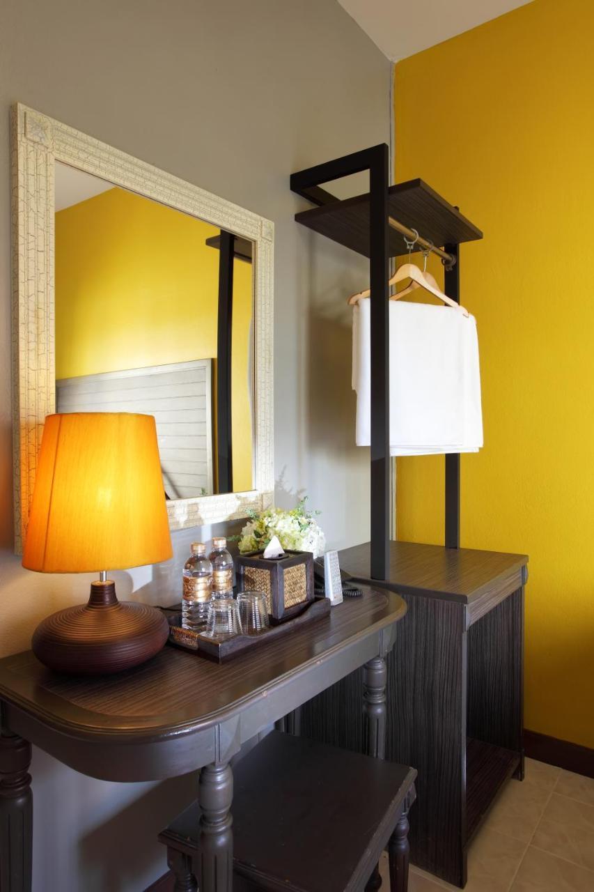 nhà trọ Rambuttri Village Plaza 3*